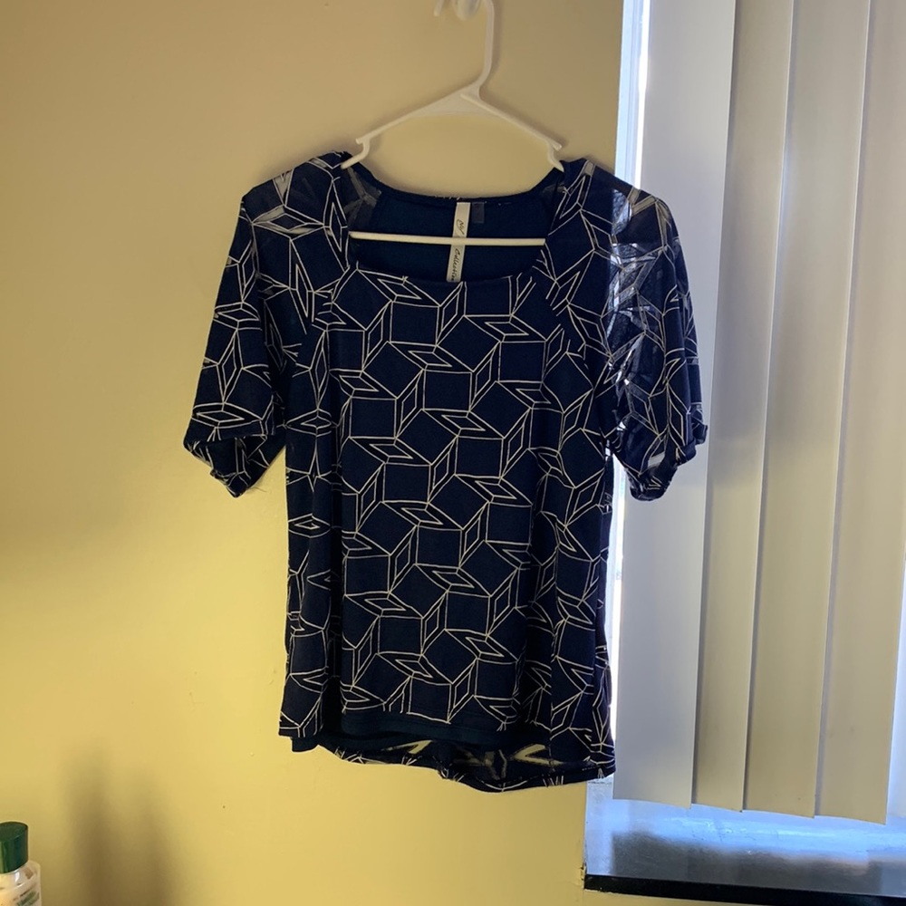 Blue geometric blouse by NY Collection, size S.